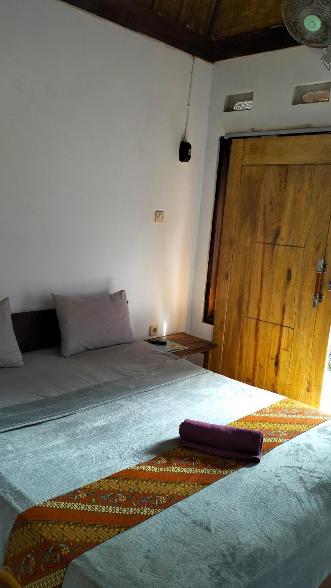 Diki Bungalows Kuta  Exterior photo